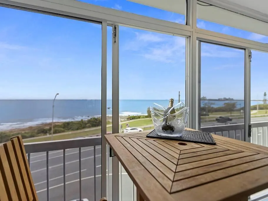 Апартаменты 2 Bedroom Top Floor Beach Front Escape Александра-Хедленд